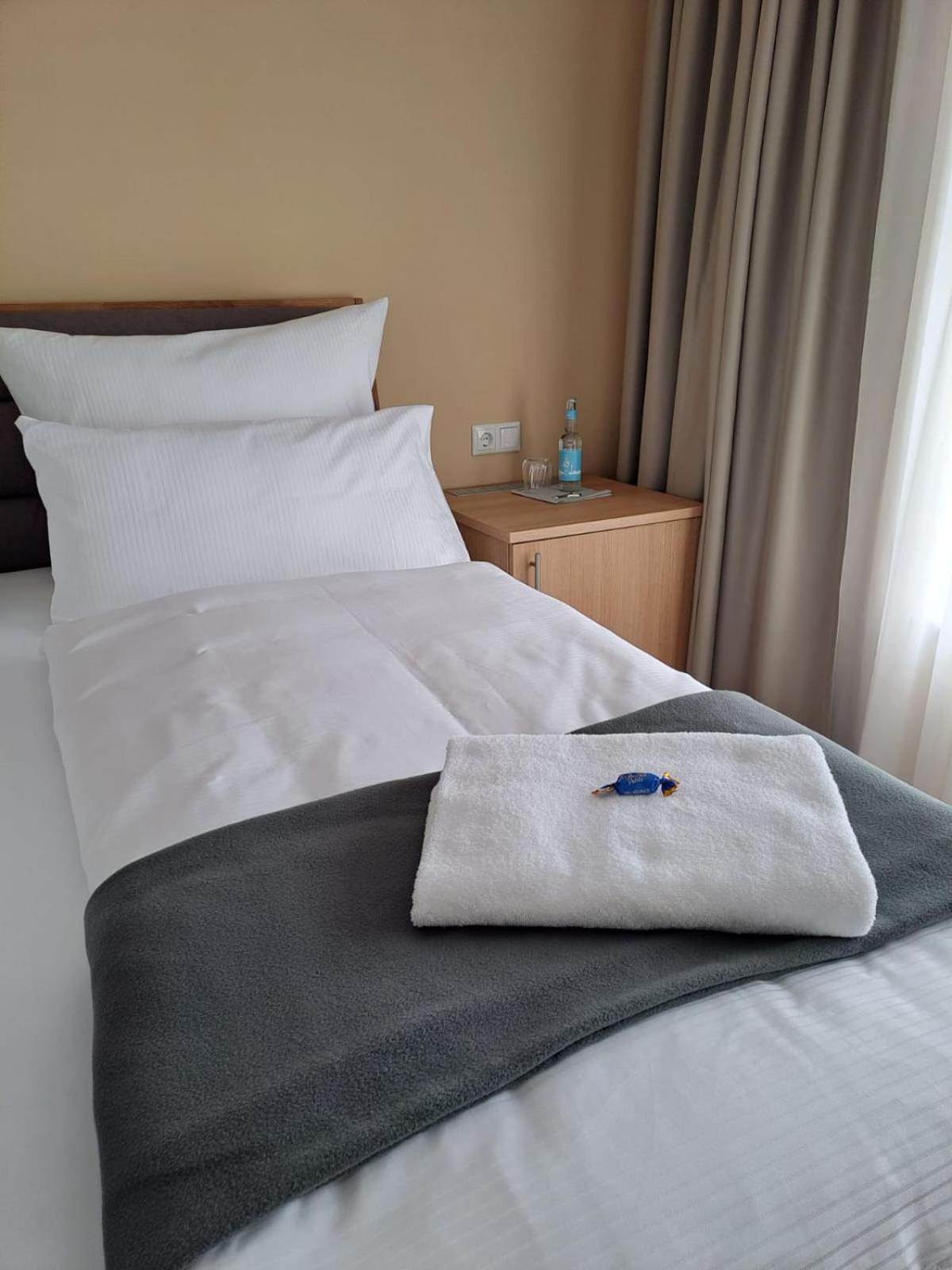 Hotel Rhin Inn Fehrbellin Luaran gambar